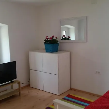 Charmantes Steinhaus Mit Pool Und Panoramablick *